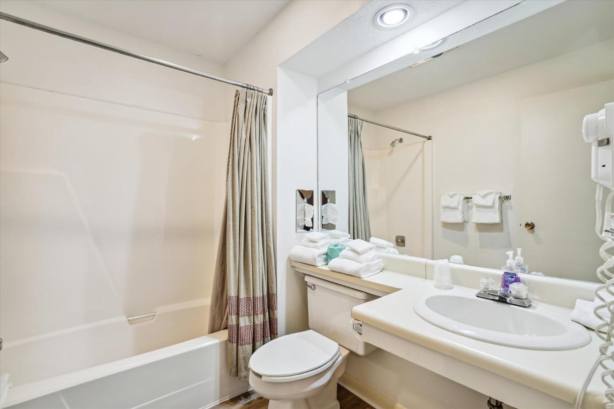 Cedarbrook Deluxe Two Bedroom Suite With Outdoor Heated Pool 19110 キリングトン エクステリア 写真